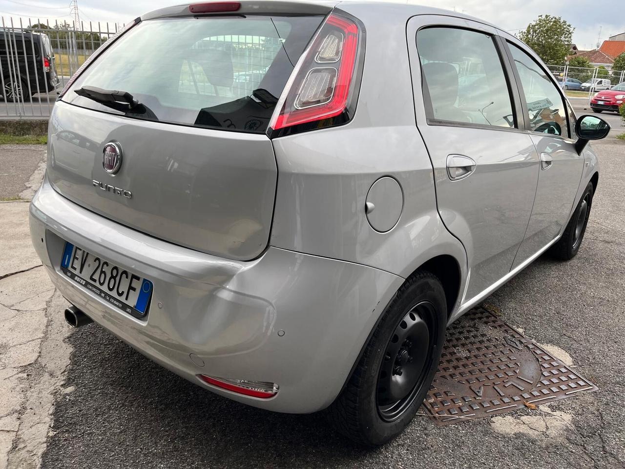 Fiat Punto 1.3 MJT II S&S 85 CV 5 porte ECO Street OK NEOPATENTATI