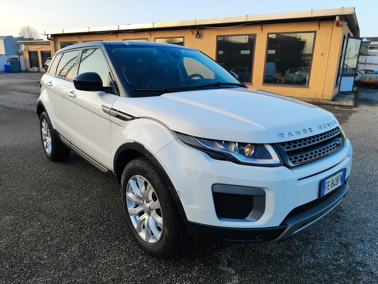 Land Rover Range Evoque 2.0 TD4 150 CV 5p. Pure
