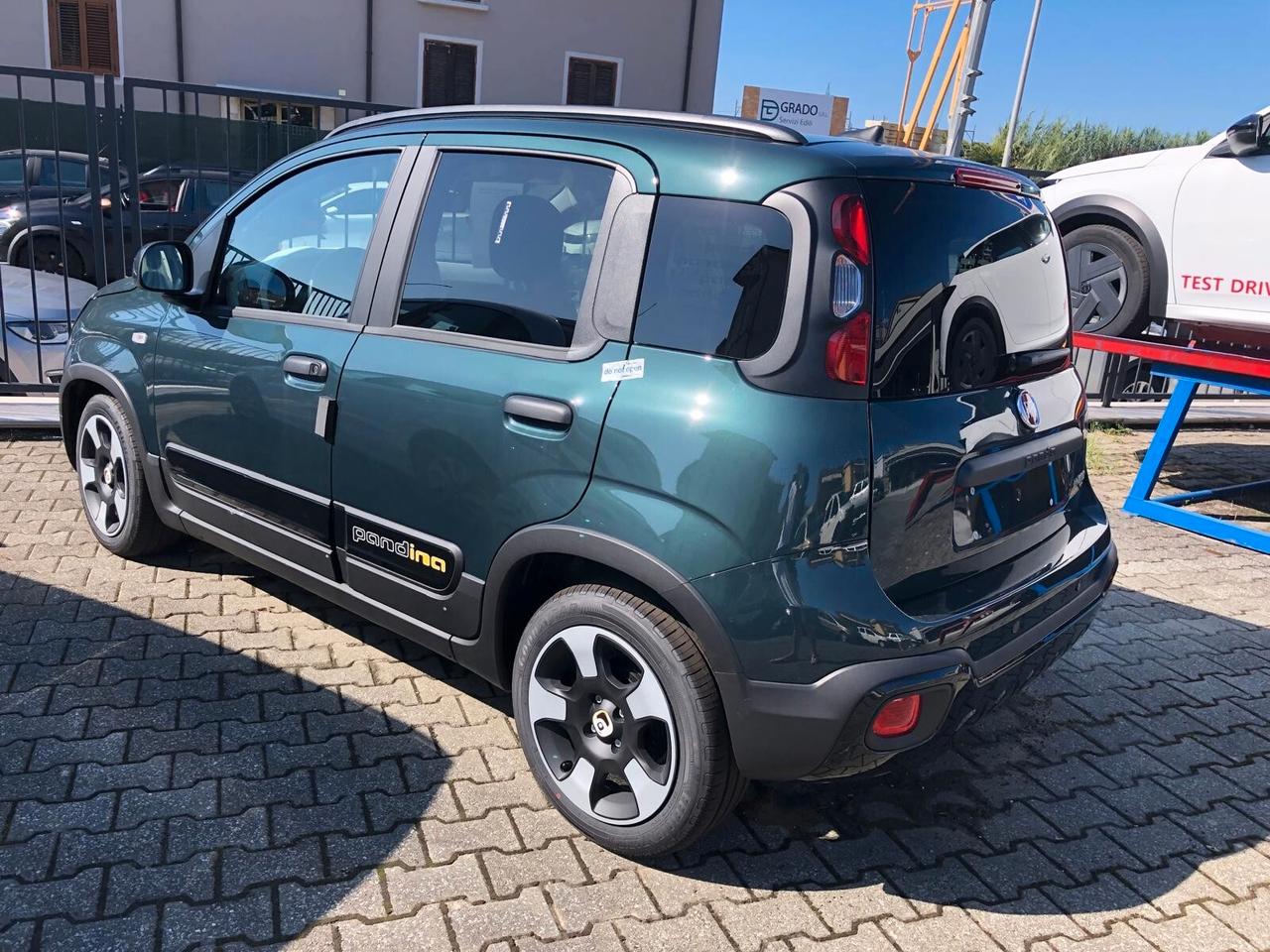 Fiat Panda Pandina 1.0 FireFly 65 CV Hybrid Cross UFFICIALE ITALIANA NUOVA DA IMMATRICOLARE