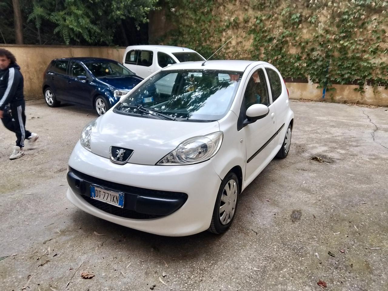 Peugeot 107 1.0 68CV 5p. Sweet Years