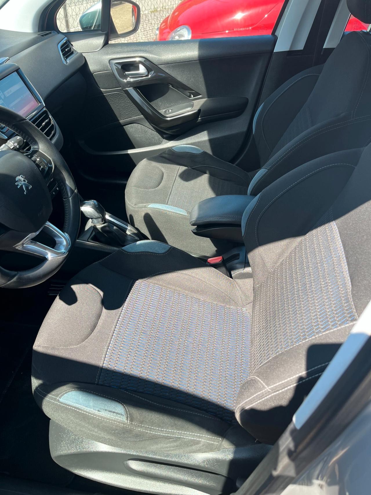 Peugeot 208 1.2 VTi 82 CV 5 porte Access