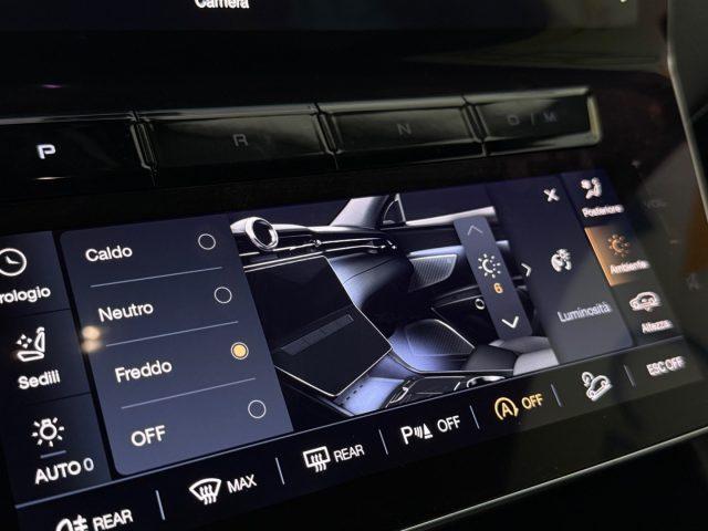 MASERATI Grecale MHEV 330 CV AWD Modena