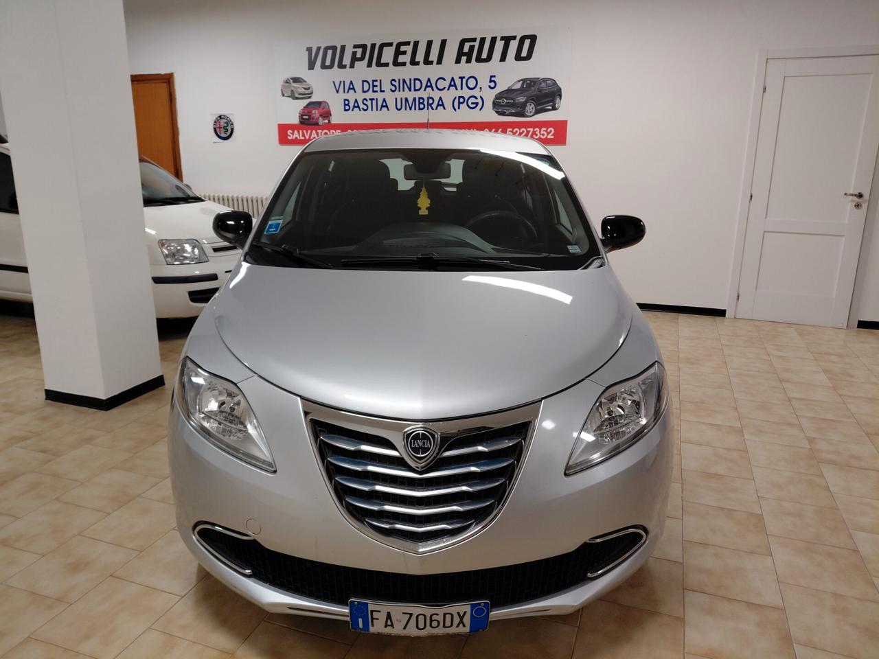 LANCIA YPSILON ANNO 2015 DS 1.3 MULTIJET ADATTA NEOPATENTATI KM 160 MILA