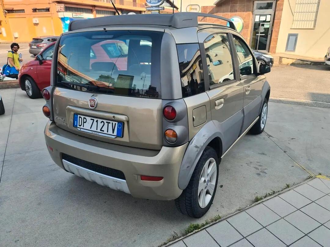 Fiat Panda 1.3 MJT 16V 4x4 Cross