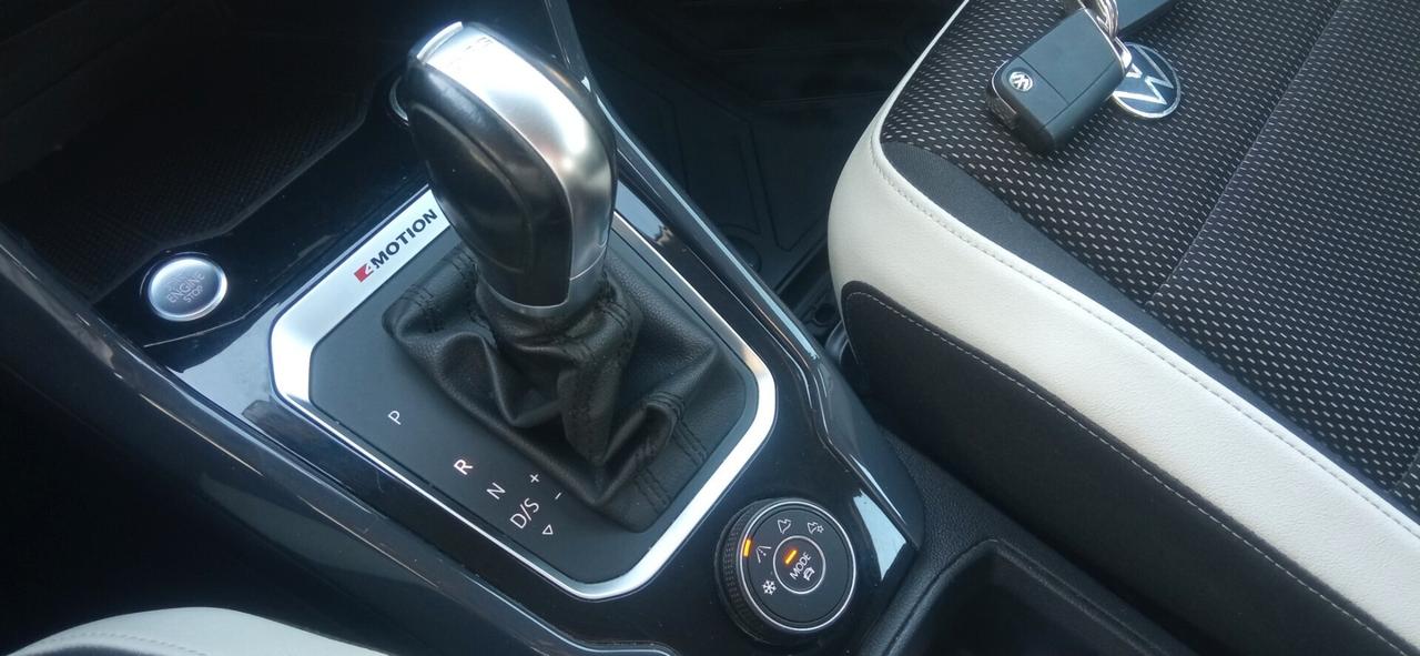 Volkswagen T-Roc 2.0 TDI CAMBIODSG 4MOTION Advance