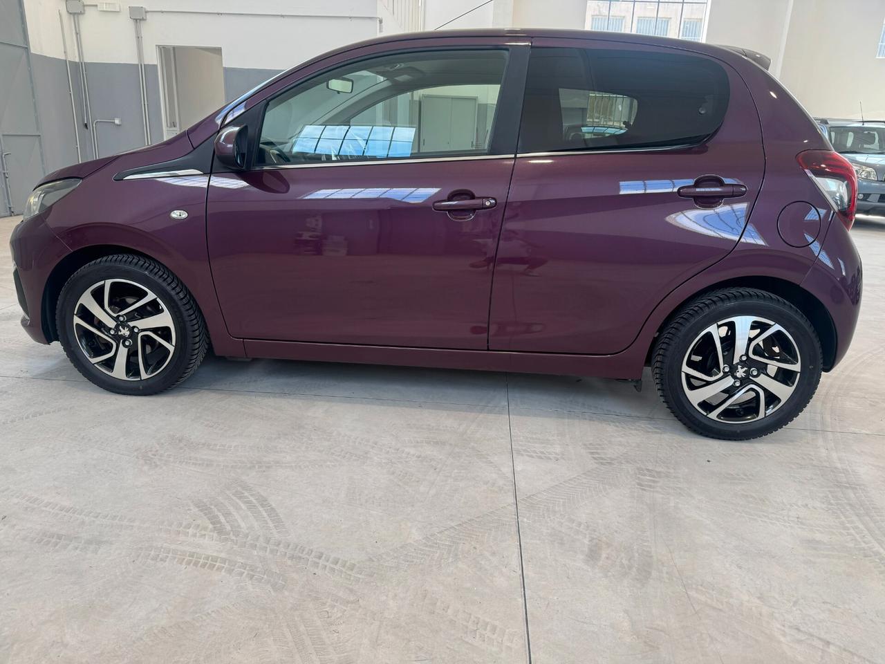 Peugeot 108 PureTech 82 5 porte Allure