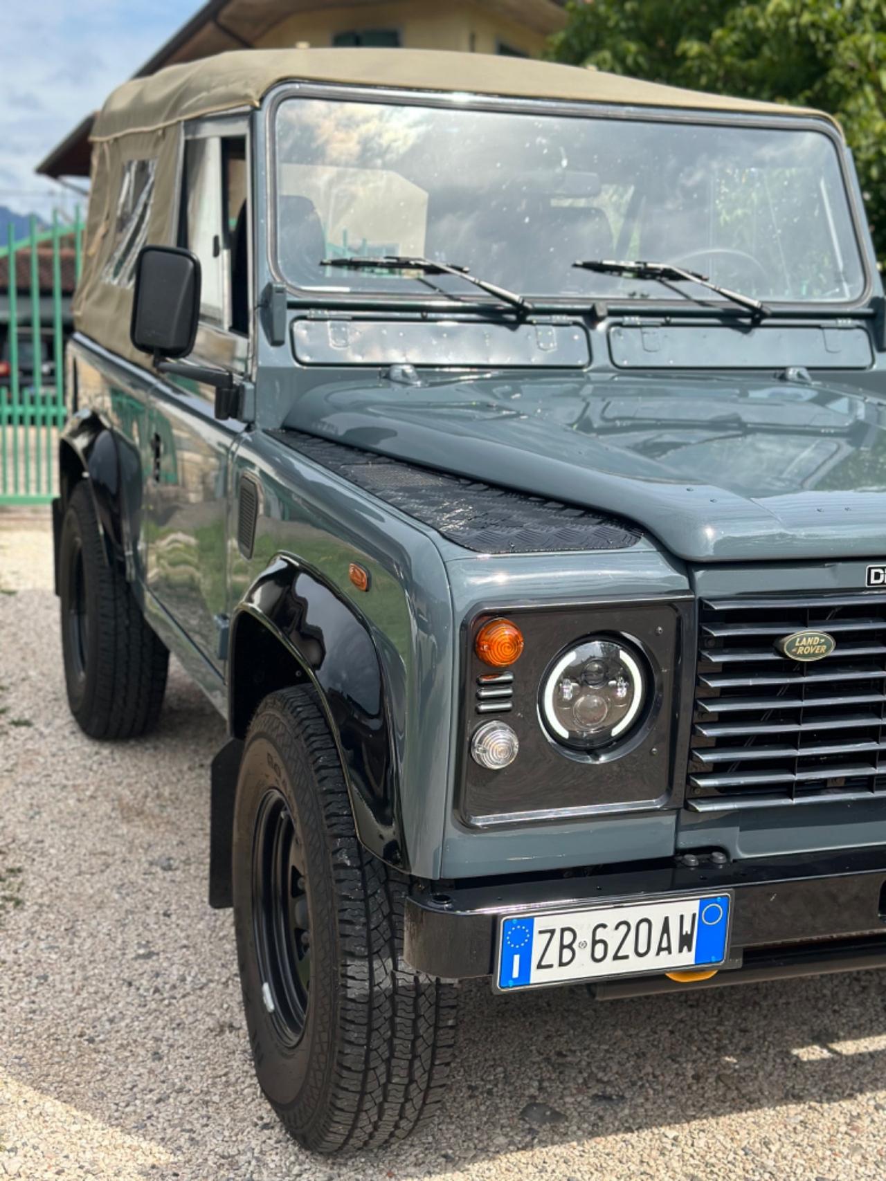Land Rover DEFENDER 90 2.5 TD300 EX UN SOFT-TOP