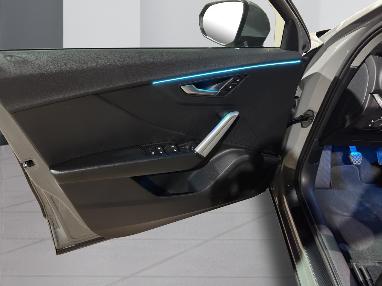 AUDI Q2 1.6 TDI SPORT / TETTO