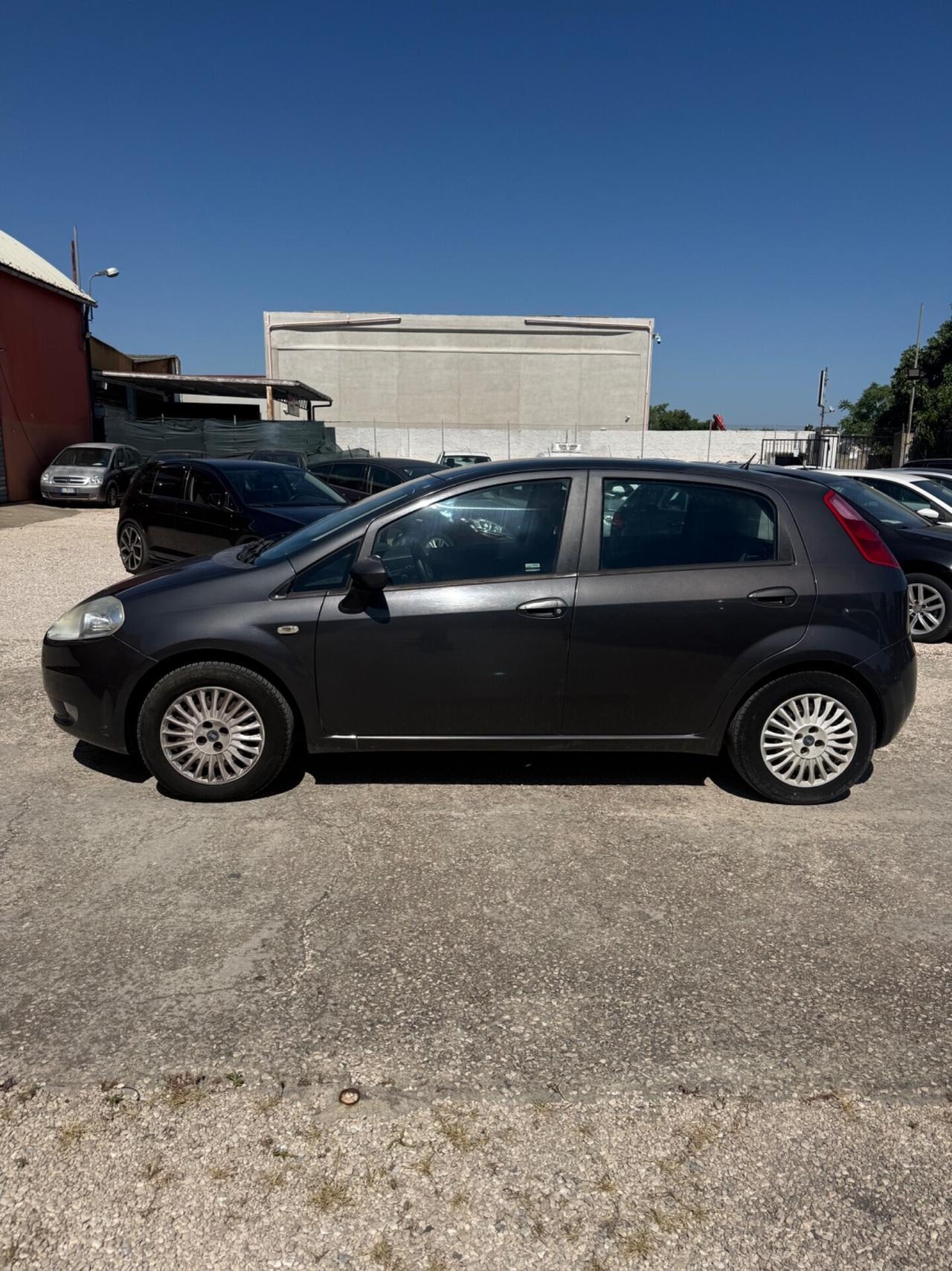 Fiat Grande Punto 1.3 MJT 75 CV 5 porte Active