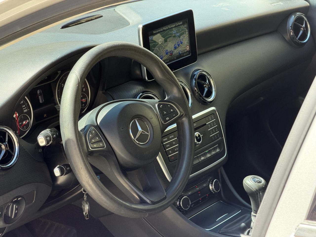 MERCEDES-BENZ A 180 D SPORT 1.5 109 CV