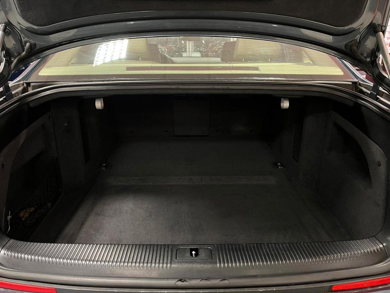 Audi A8 L 4.2 V8 FSI quattro tiptronic