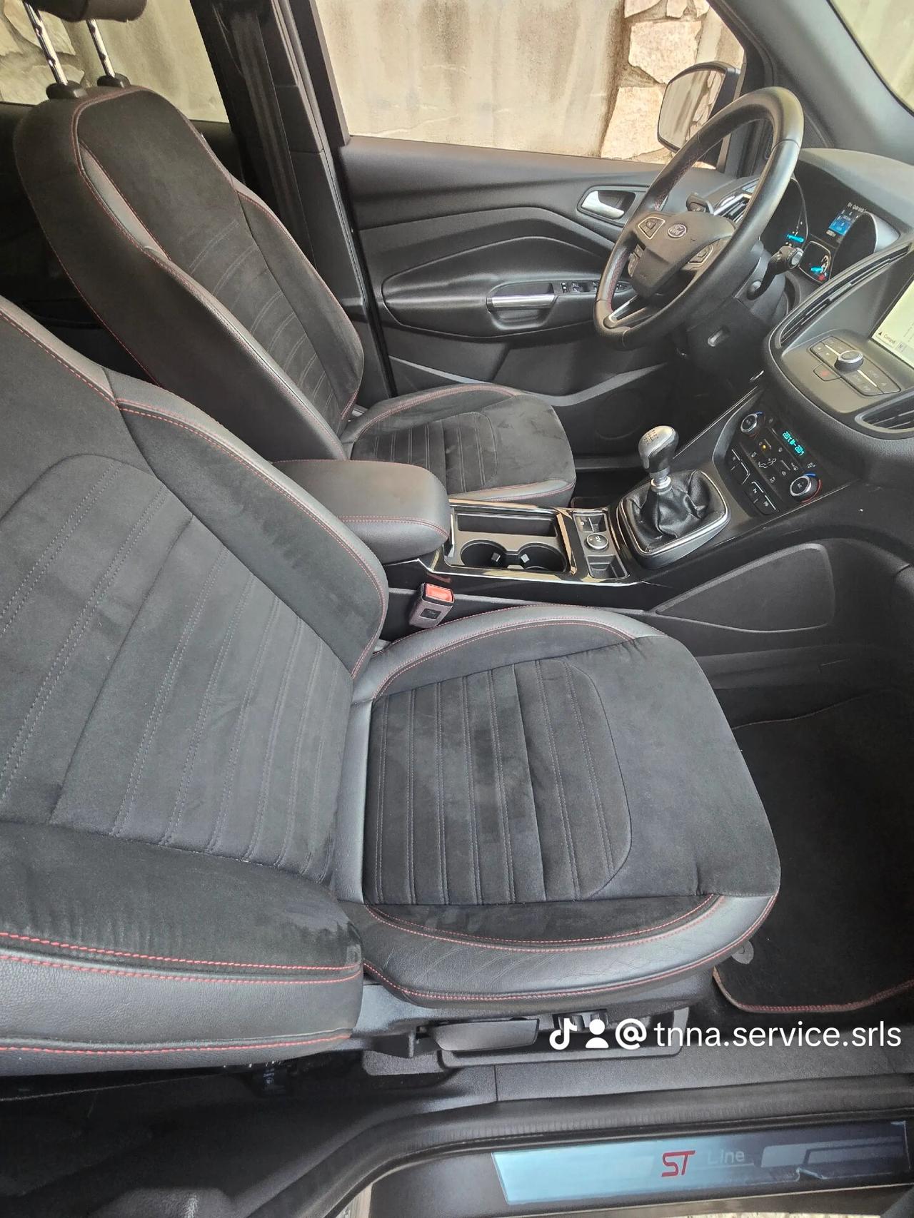 Ford Kuga 1.5 TDCI 120 CV S&S 2WD ST-Line