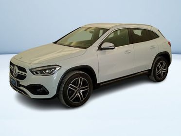 Mercedes-Benz GLA 220 D SPORT PLUS 4MATIC AUTO