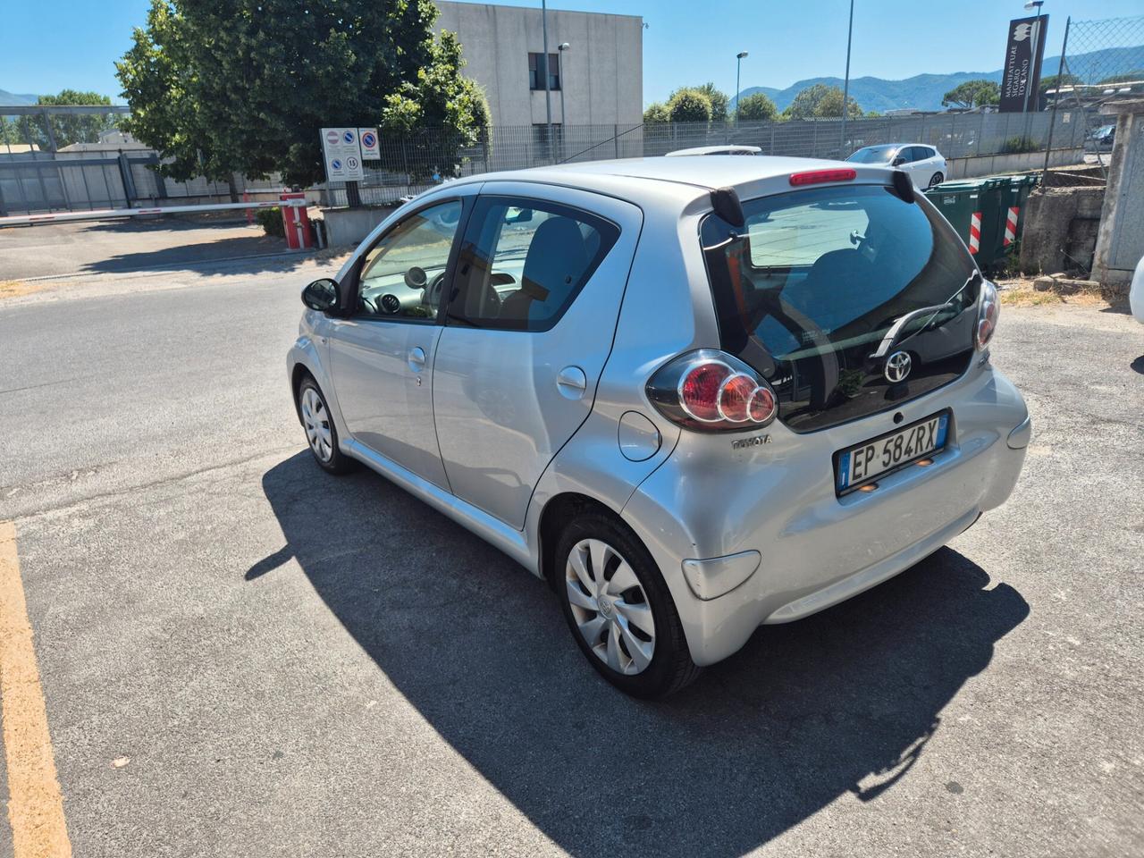 Toyota Aygo 1.0 12V VVT-i 5 porte Active Connect