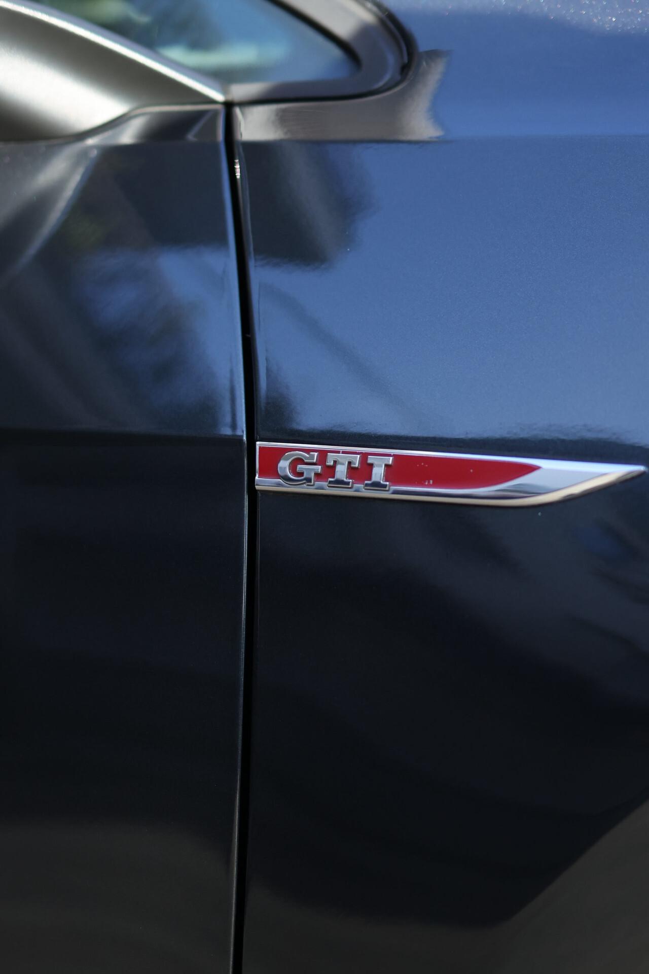 Volkswagen Golf GTI - 3p 2.0 tsi Performance Business&Drive