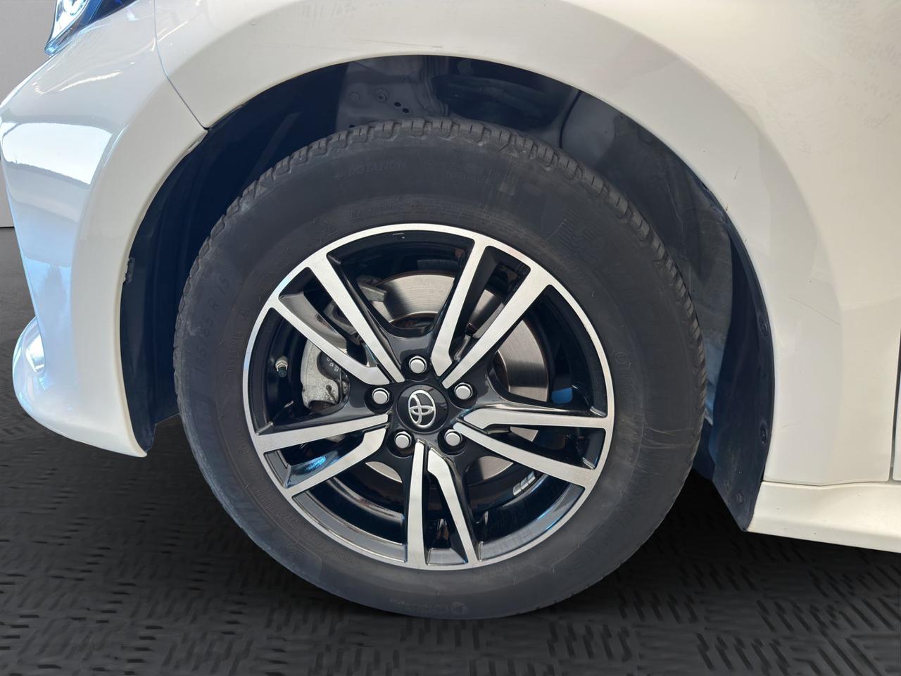 Toyota Yaris 1.5h Active