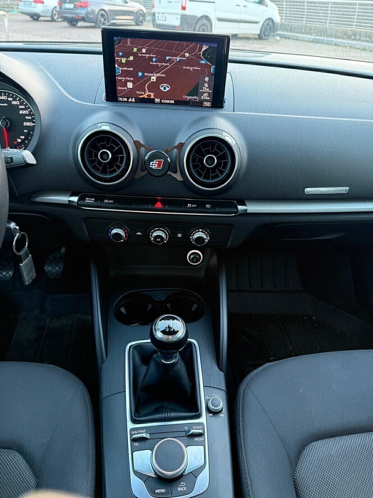 Audi A3 tetto apribile valutiamo usato/scambio