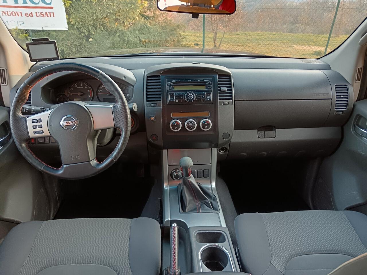 Nissan Navara 2.5 190CV GANCIO RETROCAMERA