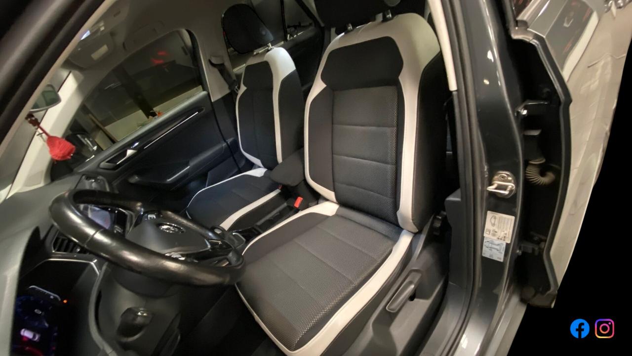 Volkswagen T-Roc 1.6 TDI R-Line