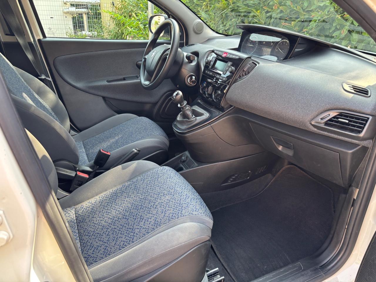Lancia Ypsilon Hybrid (con soli 108000km)