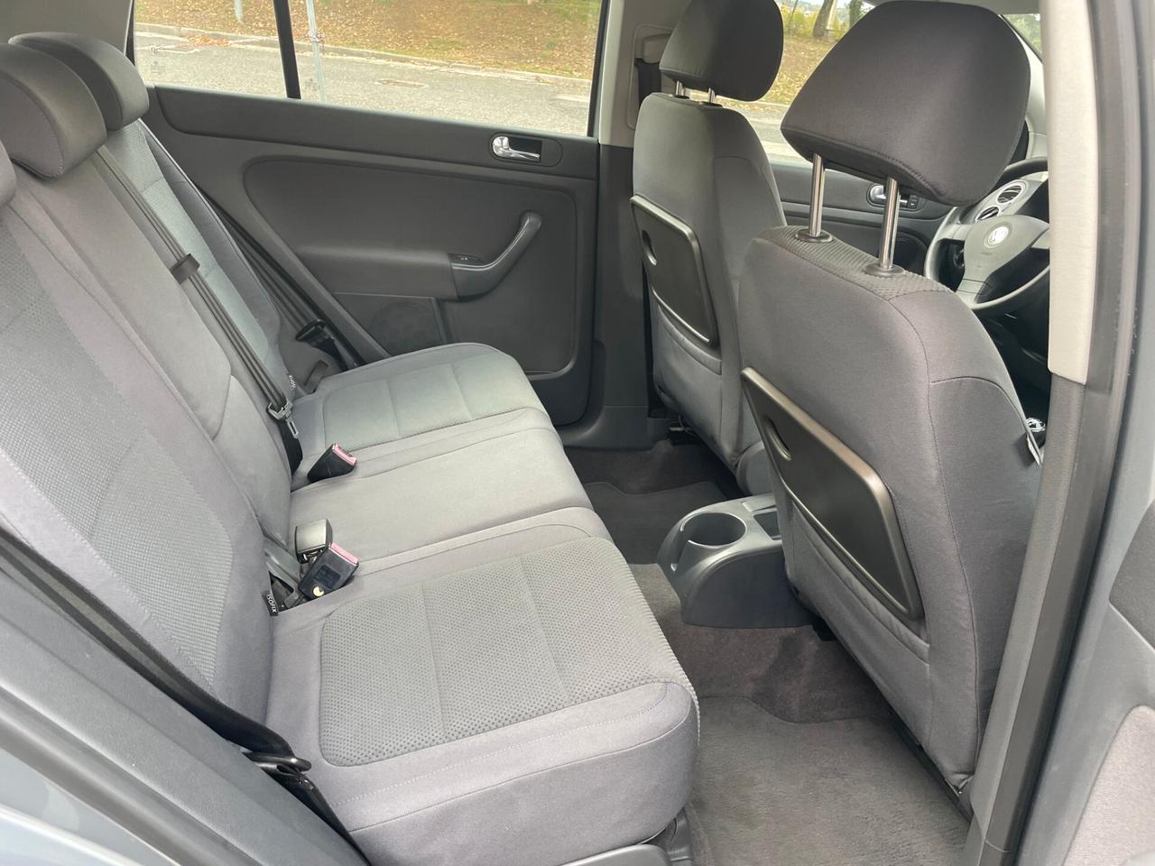 Volkswagen Golf Plus 1.6 16V FSI Comfortline