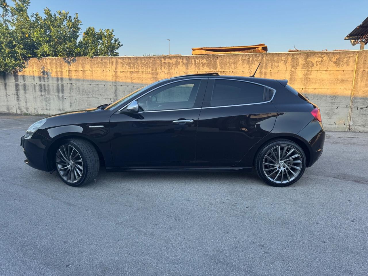 Alfa Romeo Giulietta 1.6 JTDm-2 CV Exclusive Full Optional