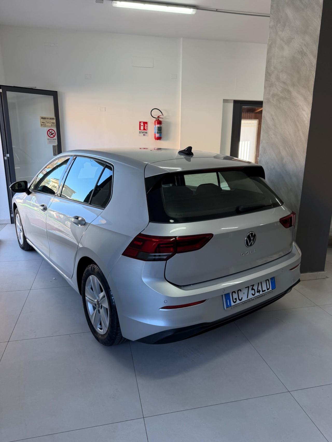 Volkswagen Golf 8 2.0 150 CV