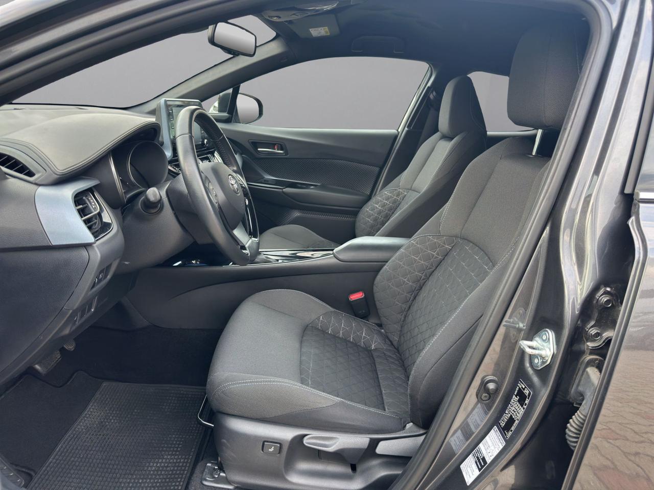 Toyota C-HR 2.0 Hybrid Dynamic Force® cambio