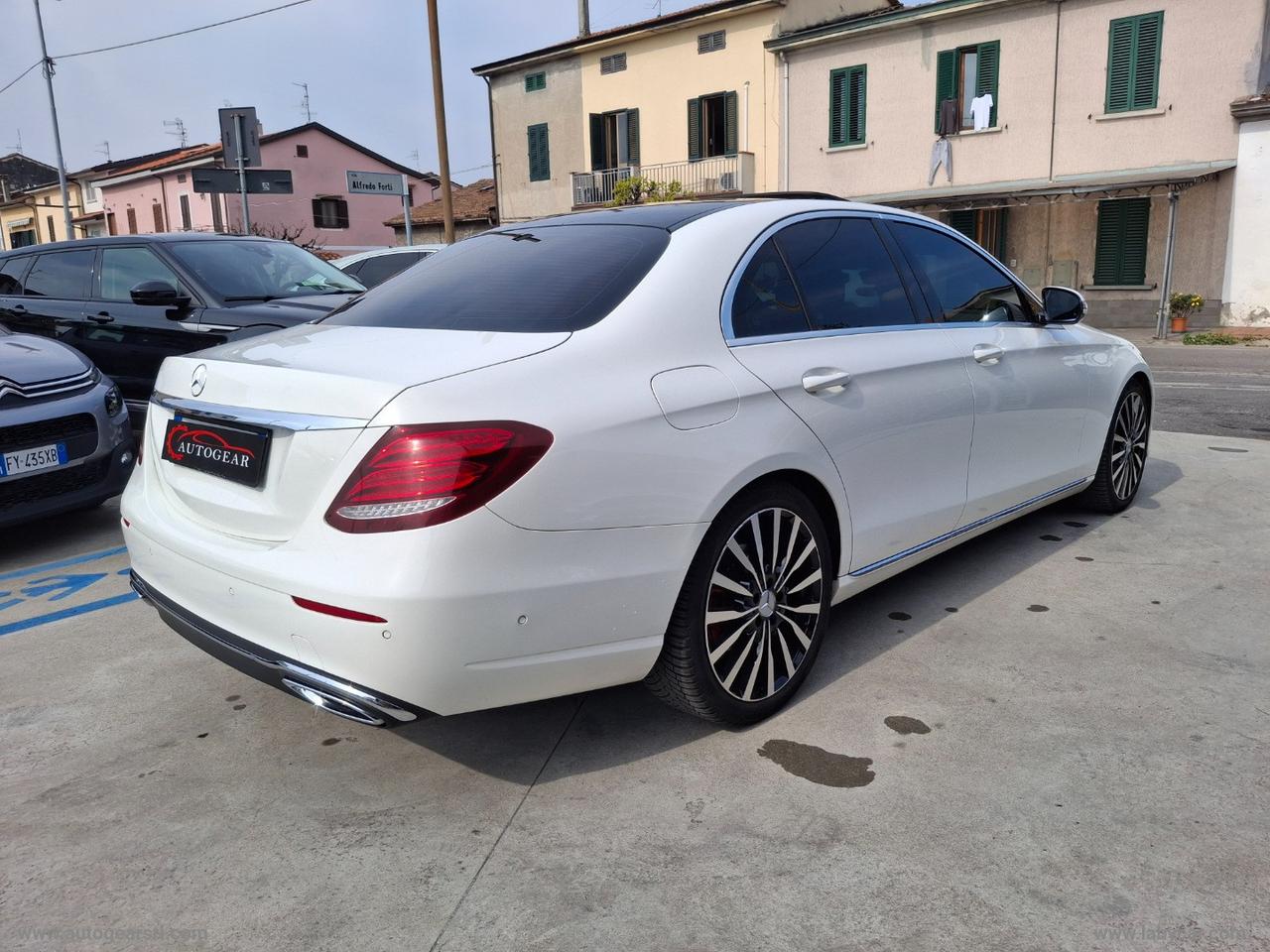 MERCEDES-BENZ E 220 d Auto Premium Plus