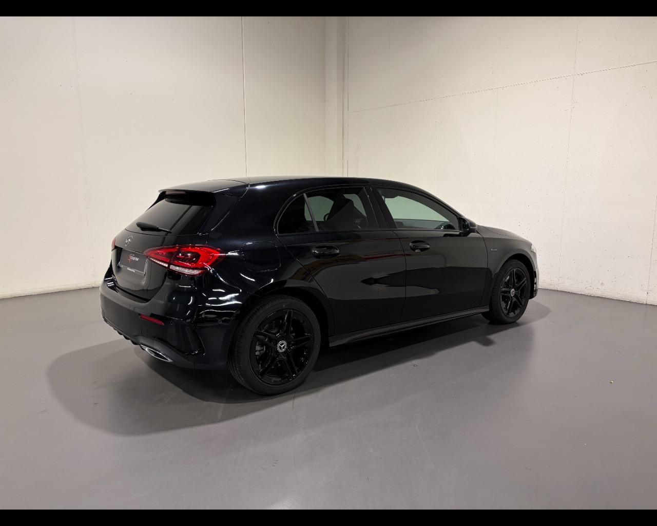 Mercedes-Benz CLASSE A 250 E AUTO. PREMIUM PLUS EDITION