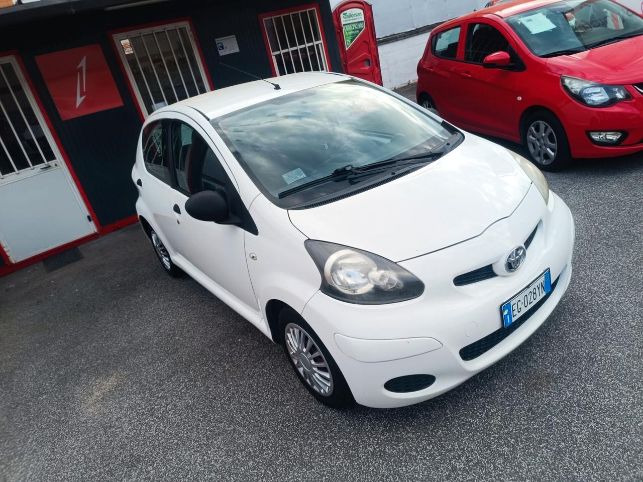 Toyota Aygo 1.0 12V VVT-i 5 porte Now