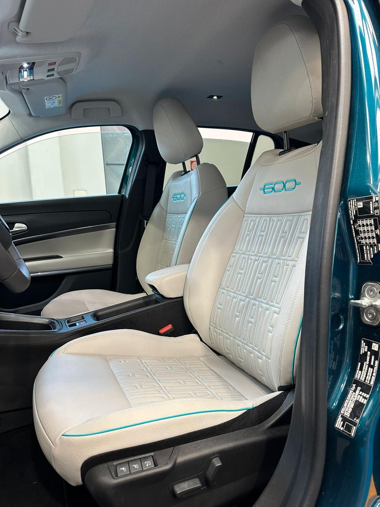 Fiat 600 Hybrid 100 CV DCT MHEV La Prima