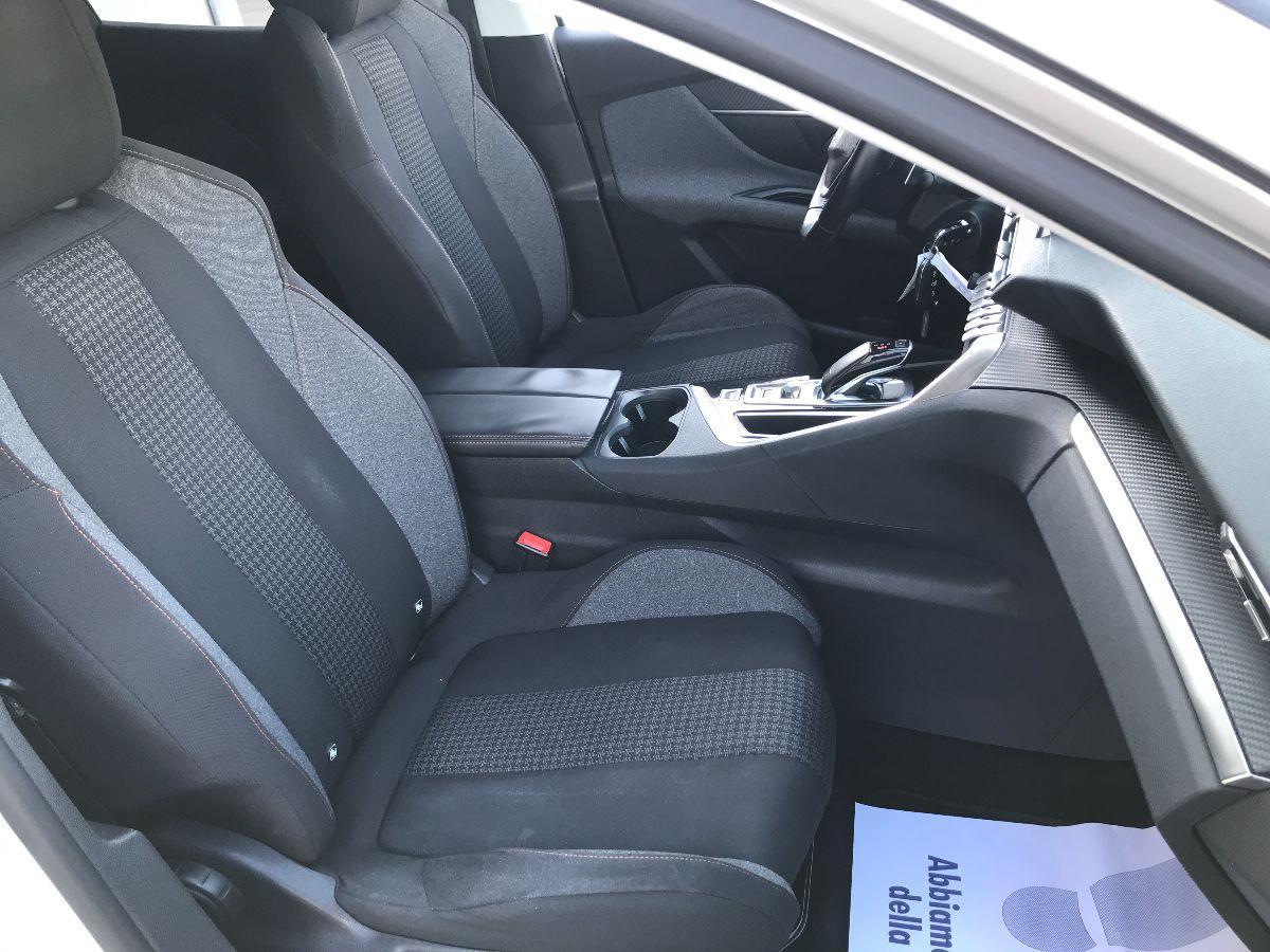 PEUGEOT 3008 1.6 BlueHDi 120cv EAT6 Active