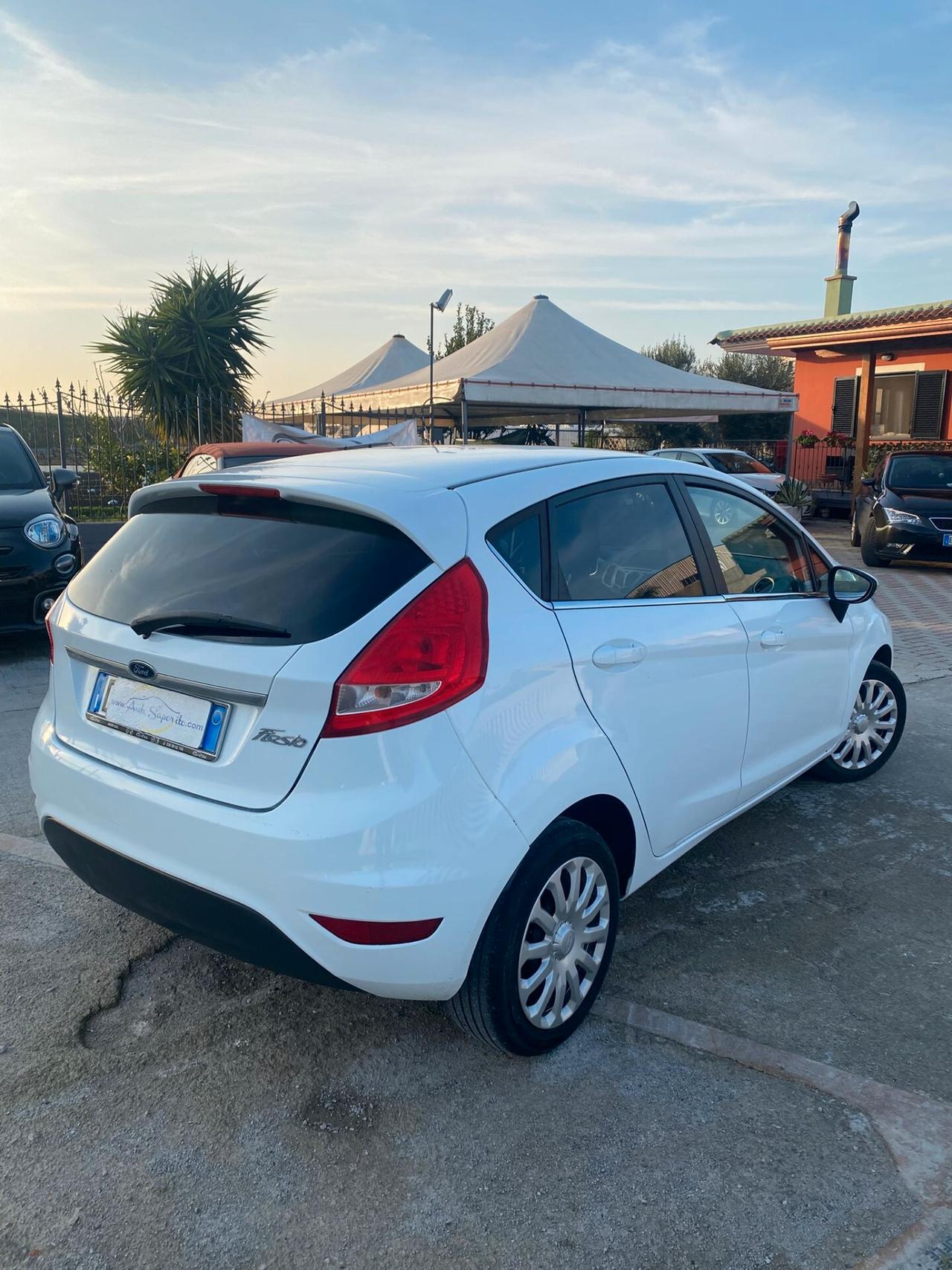 Ford Fiesta Fiesta 1.4 5 porte Bz.- GPL