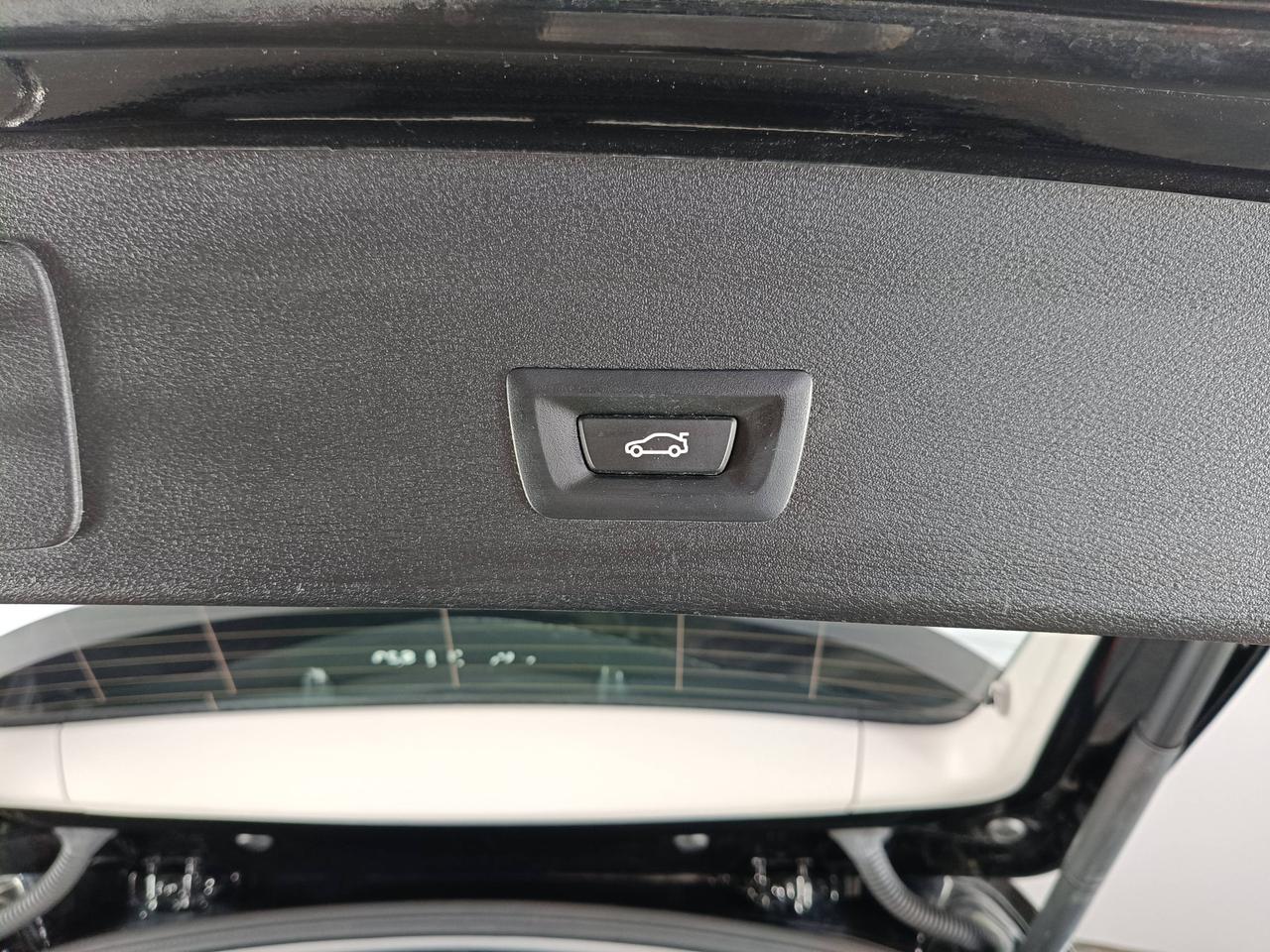 BMW X1 F48 - X1 sdrive18d xLine auto my18