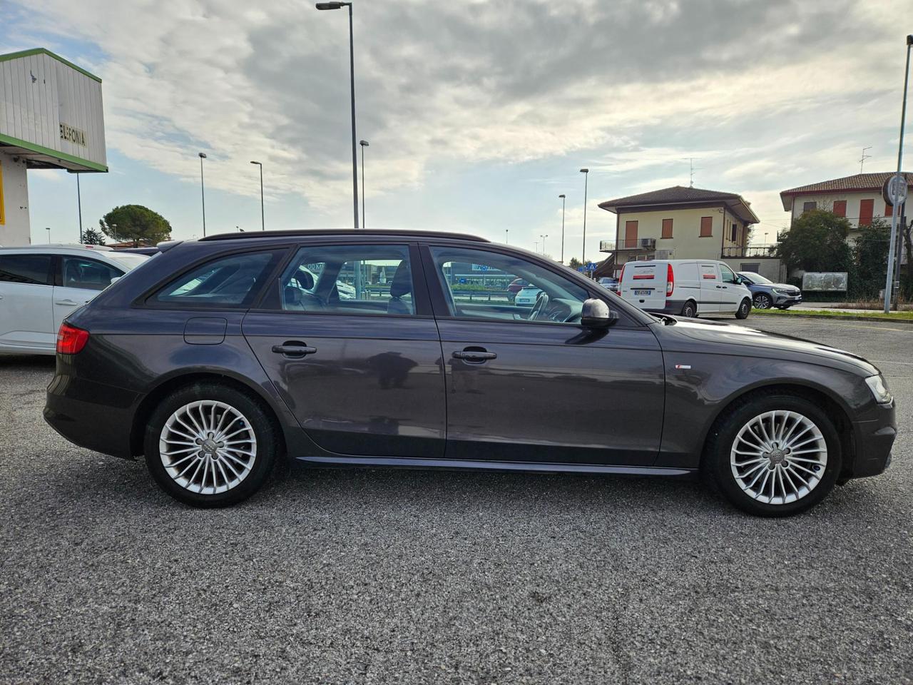 Audi A4 Avant 2.0 tdi Edition quattro 177cv s-tronic