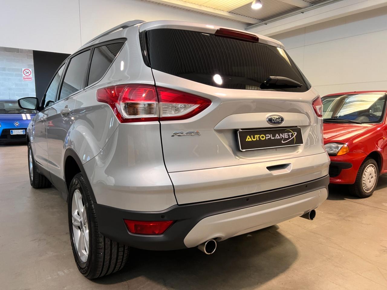 Ford Kuga 2.0 TDCI 140 CV 4WD Powershift Titanium