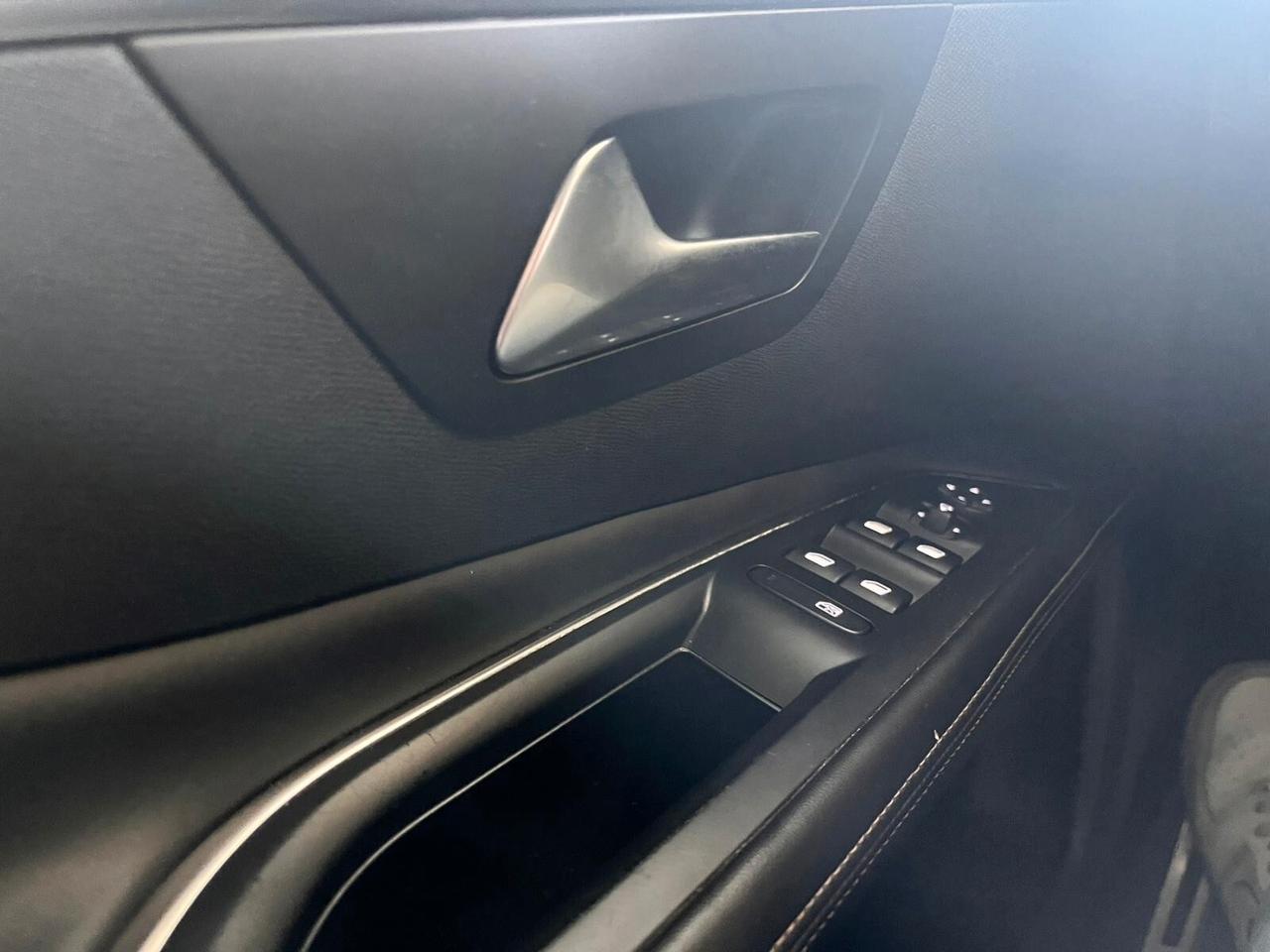 Peugeot 3008 BlueHDi 130 S&S EAT8 GT Line