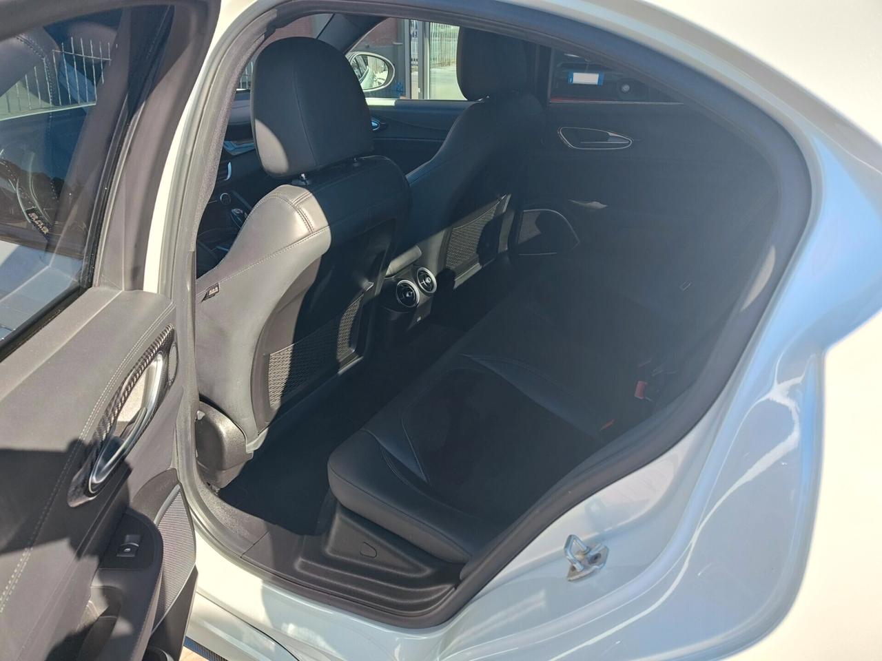 ALFA ROMEO GIULIA 2.2 210 CV AT8 Q4 VELOCE TI