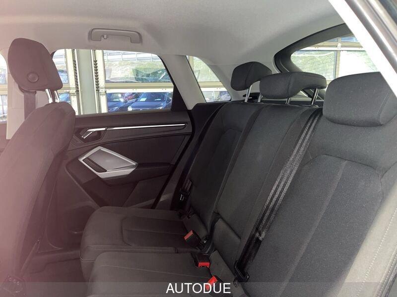 Audi Q3 35 TDI S TRONIC