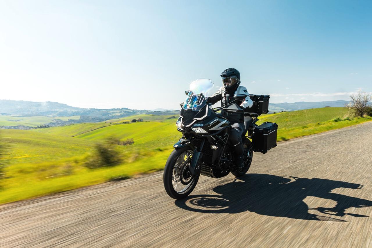 Zontes 703F 700 | 95CV Tricilindrica | Tipo GS Tuareg Tenere | Aziendale Roma