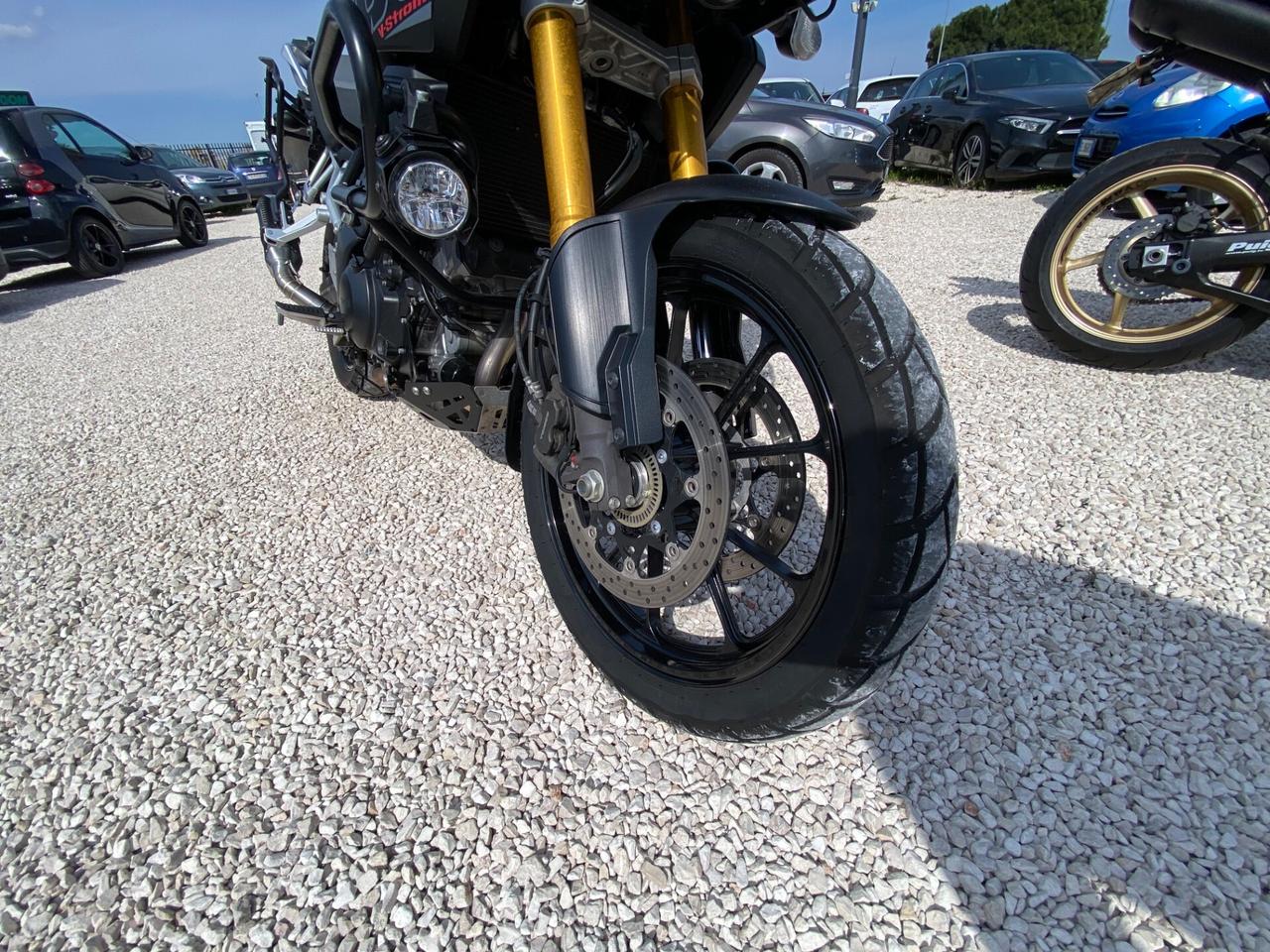 SUZUKI V-STROM DL 1000 unico propietario