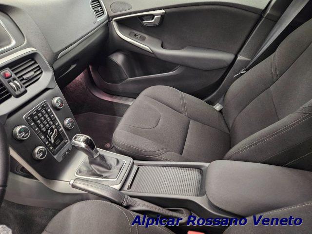 VOLVO V40 D2 Plus geratronic