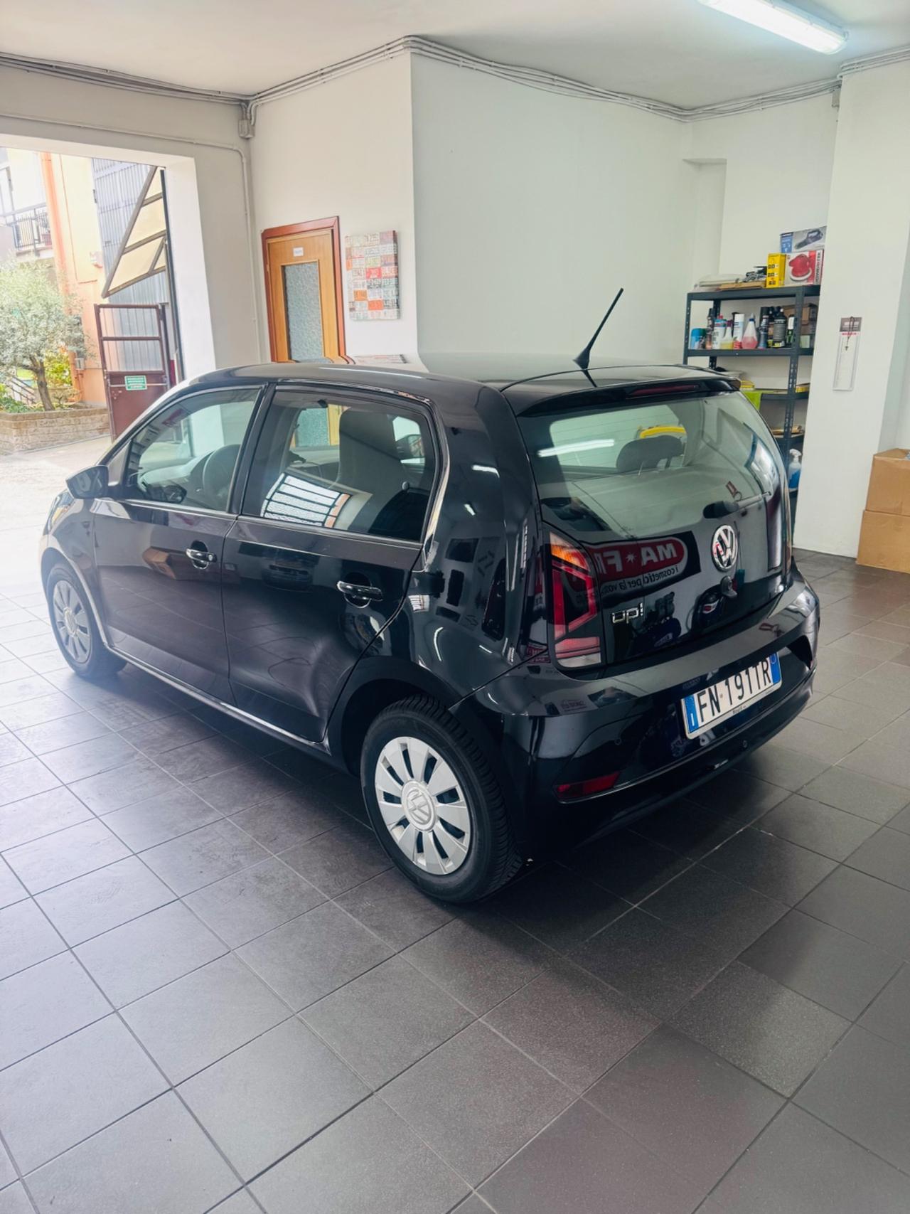 Volkswagen up! 1.0 5p. move