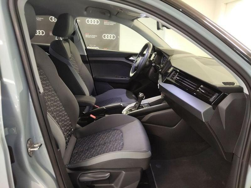 Audi A1 A1 Sportback 30 1.0 tfsi Identity Black 110cv s-tronic