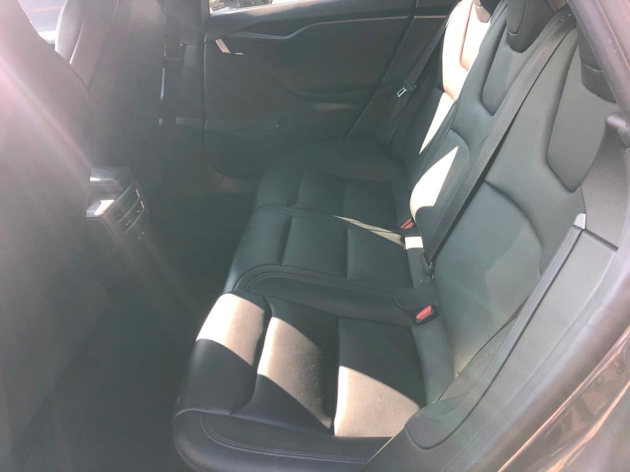 Tesla Model S 100kWh Performance Dual Motor AWD