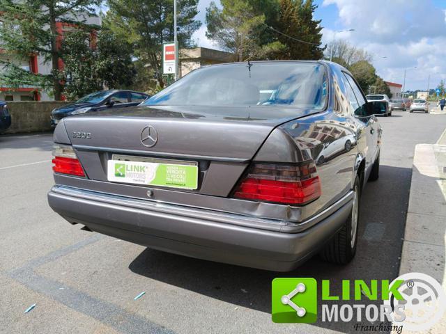 MERCEDES-BENZ E 200 cat Coupé