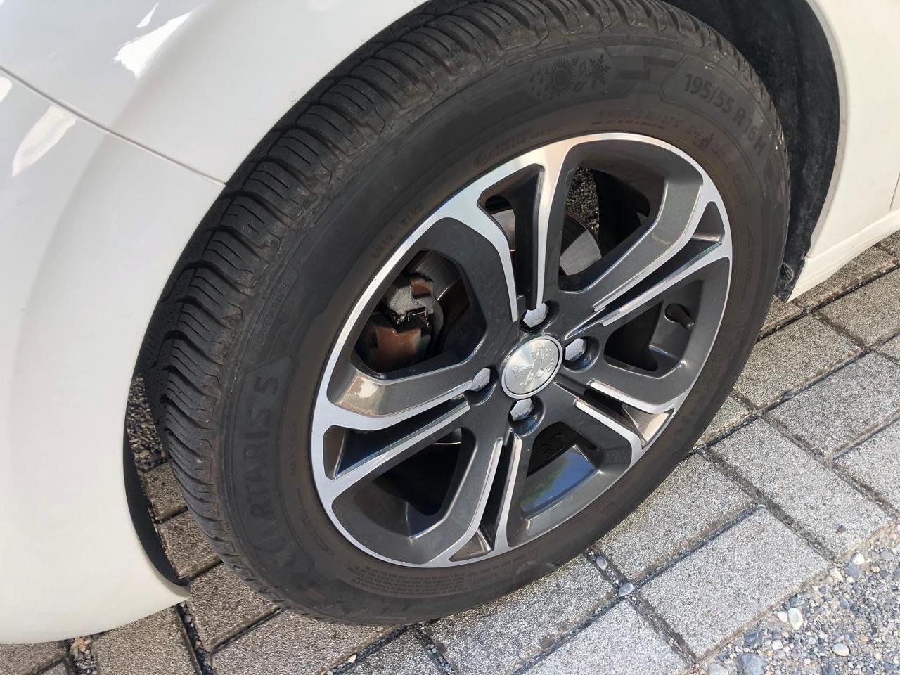 PEUGEOT 208 1.4 DIESEL-GARANZIA 12 MESI
