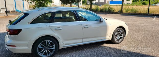 Bellissima AUDI A4 allroad Business Evolution 190cv-Full Optional-Molto ben tenuta-garanzia 12 mesi estendibile fino a 36 mesi.