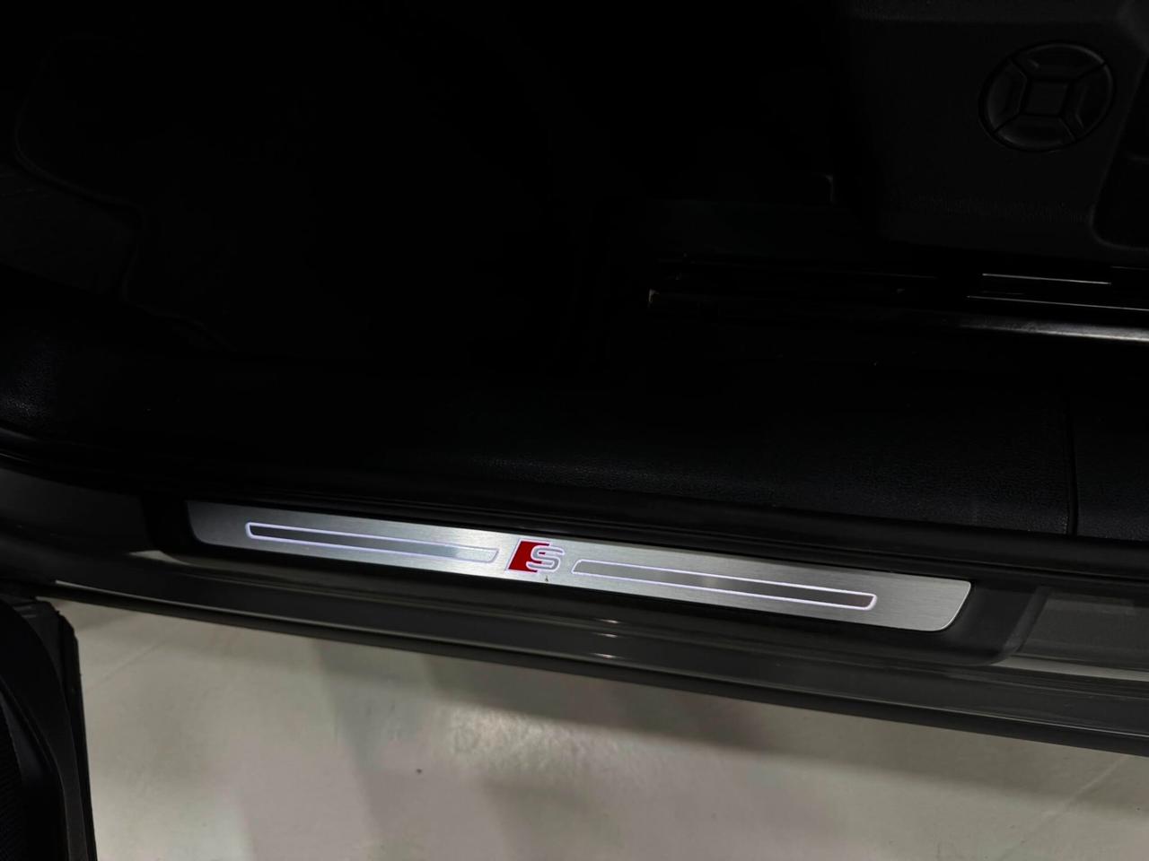 Audi Q3 35 TDI S tronic line edition